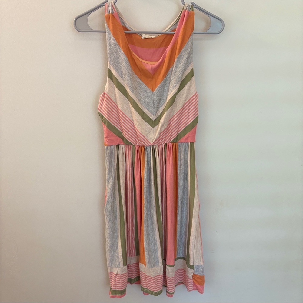 Lovely Melody Multicolor Chevron Stripe Sleeveless Dress – Size L 🌈